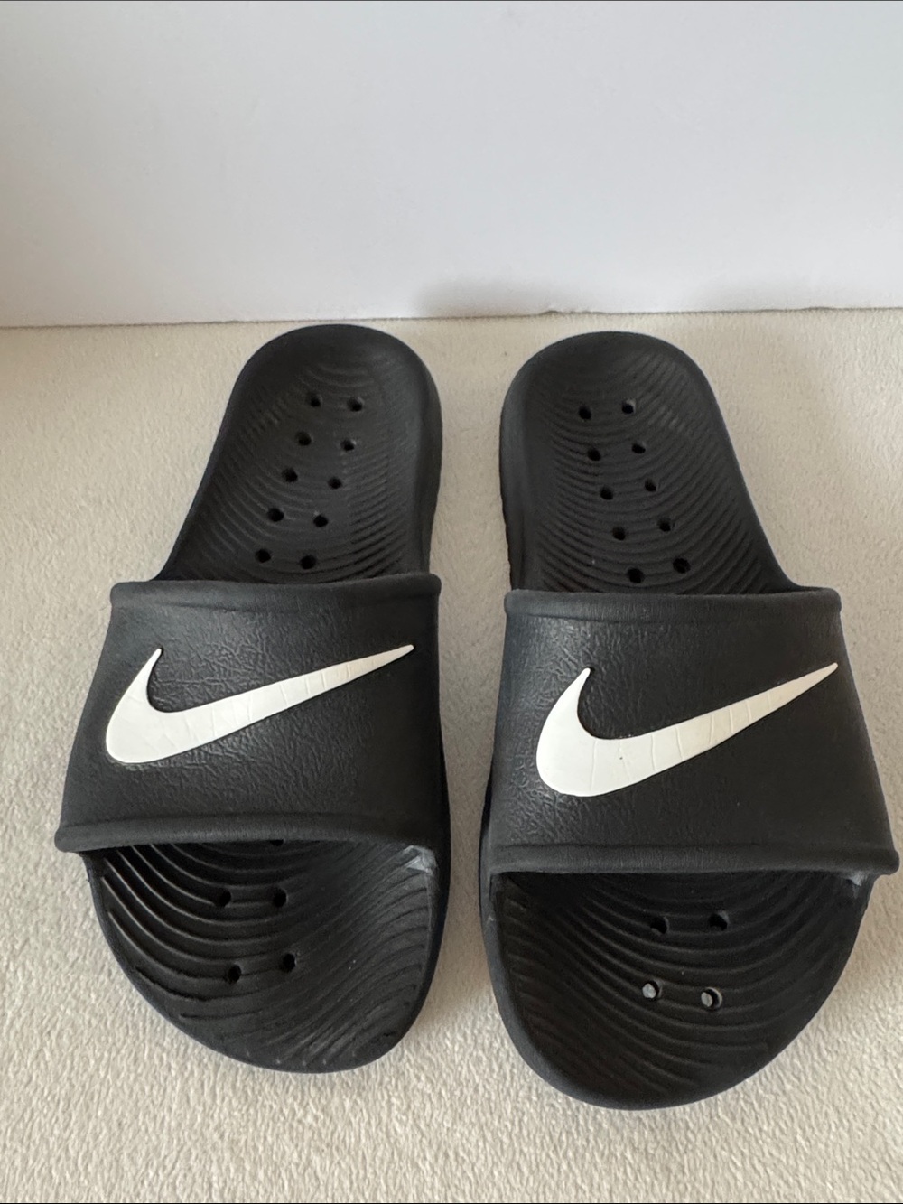 Nike slides